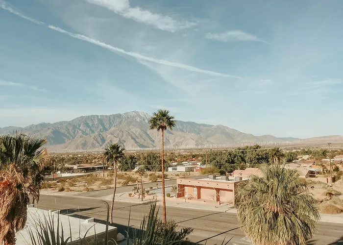 Palm Springs hotels near Agua Caliente Cultural Museum