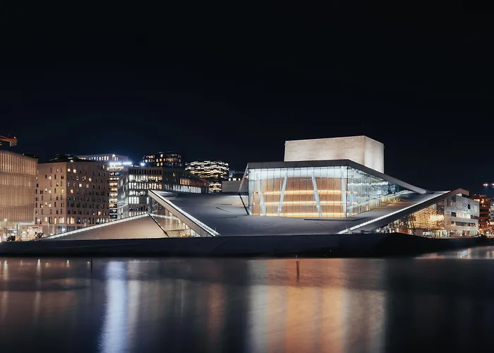 Oslo hotels near Akershus Castle and Fortress